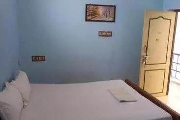 ペンション Parisha Residency Temple Side