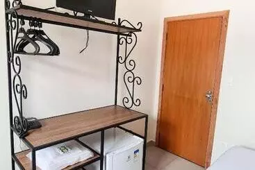 ユースホステル Pousada Nossa Senhora Aparecida