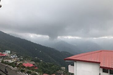 אתר נופש Spangle Heights Shimla, Suites & Residences