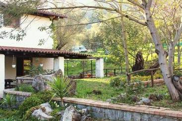 هتل Agriturismo Angela