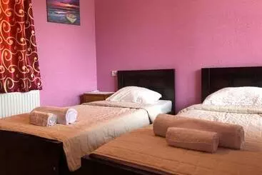 پانسیون Doors