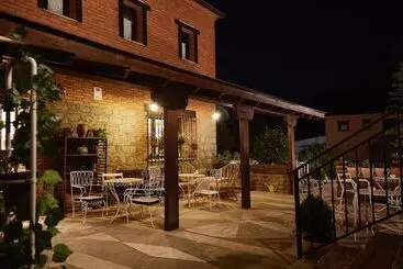 Hotel Rural Don Burguillo