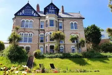 Pensione Westwell Hall