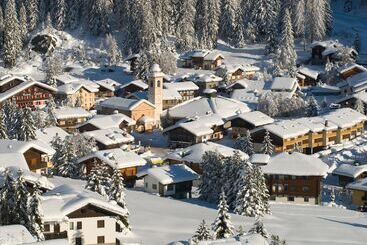 בית מלון כפרי Aethos Monterosa