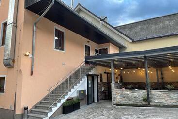 Bed and Breakfast Gostisce Sovdat