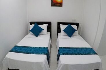 پانسیون Palm Lodge