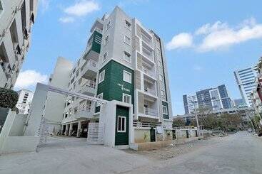 ホテル Oyo 11317 Amar Estates