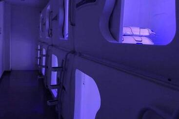 Hotel Càpsula Jk Capsule Hostel