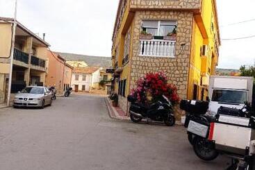 Pensjonat Hostal Cañamares