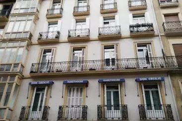 پانسیون Don Cecilio Guesthouse