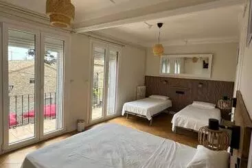 Pension (Hôtel basse catégorie) Hostal Restaurant Casa Comaulis