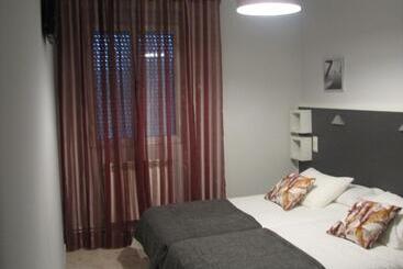 پانسیون Hostal Meson Do Loyo