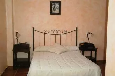 Majatalo Hostal El Olmo