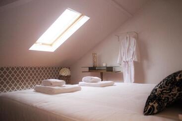 پانسیون The Sky Lofts Lisbon   Guesthouse