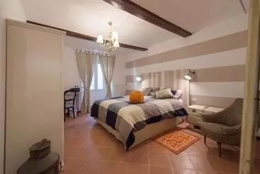 Pensión La Trinuzia