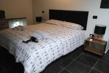 فندق Casina Di Pietra