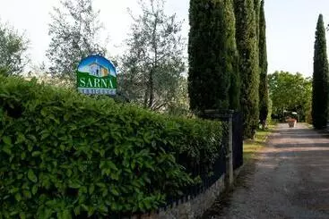 アパートホテル Sarna Residence