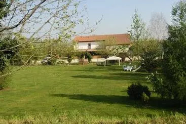 Hotel Agriturismo Il Podere Vedelago With Alpaca, Friends And More