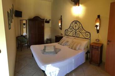 ホテル Agriturismo Papaveri E Papere