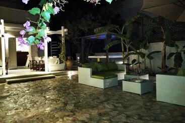 ペンション Mina Accomodation