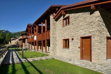 هتل آپارتمان Borgo Fantino   Residenze E Alloggi Vacanza