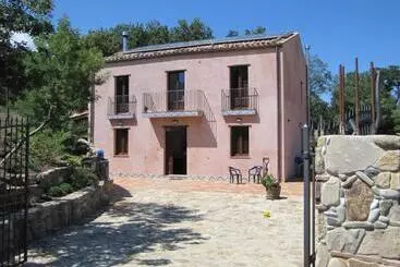 Hotelli Agriturismo San Pietro