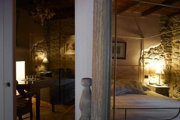 Общежитие Locanda Osteria Marascia