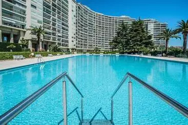 هتل آپارتمان Cannes Marina Appart Hotel Mandelieu
