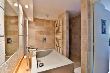 Hostel La Bastide Bleue