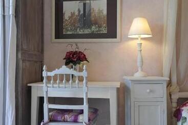 Пансион Chambres D'hôtes Les Sarments