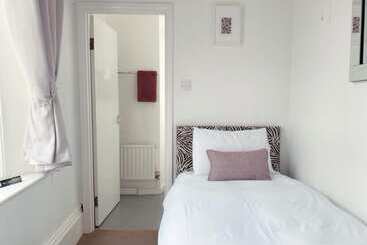 ペンション The Rosewood Torquay