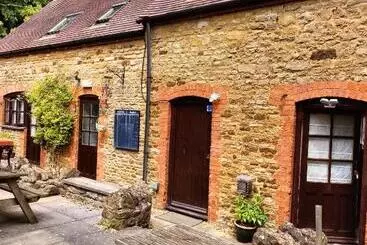 ペンション The Lampet Arms