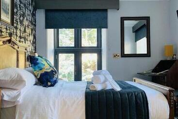 هاستل The Old Mill Inn