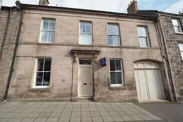 Bed and Breakfast Cowrie Guest House