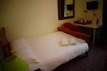 Majatalo Aron Guest House