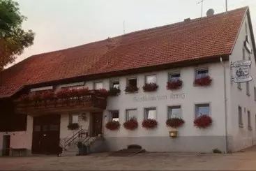 ユースホステル Gasthaus Zum Kreuz