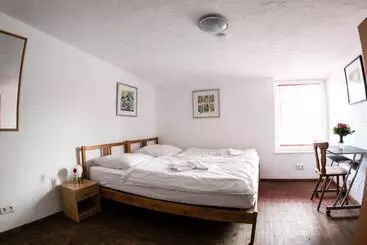 Majatalo Bauer Schmidt Weilerbach Bauer`s Budget