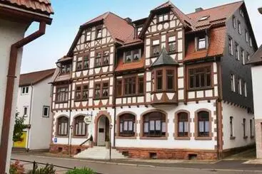 Hostel Zur Hallenburg