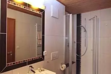 Pension St. Georg Mit Moststüberl