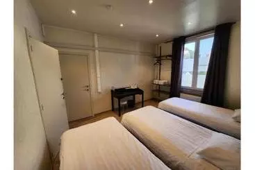 Pension (Hôtel basse catégorie) Albert Rooms