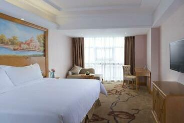 Vienna International Hotel Guangdong Foshan Nanhai Heshun
