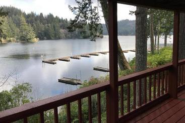 Mercer Lake Resort And Beach