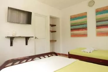 Majatalo Hostal Del Mar   Tolu