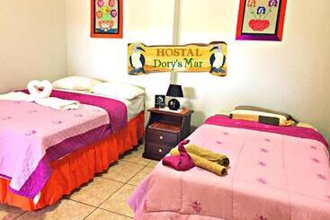 פנסיון Hostal Dorys Mar