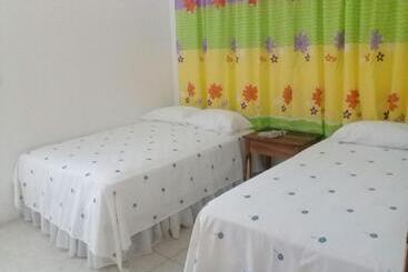 پانسیون Hostel Quintonido