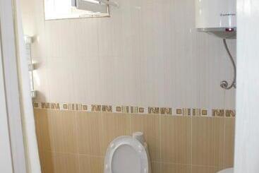 Majatalo Festina Lente