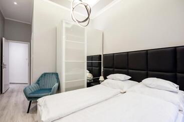 A Golden Star Modern Luxury Apartments And Rooms Budapest