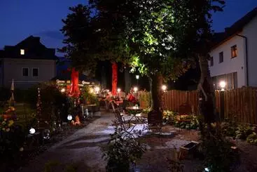 Alberg Landgasthof Buchner