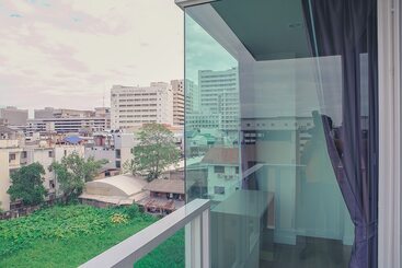 Pensão S.e.t Thanmongkol Residence