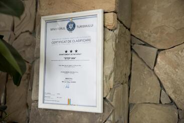 پانسیون Step Inn